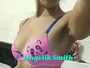 Angelik_Smith