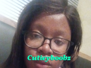Cutieyboobz