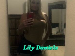 Lily_Daniels