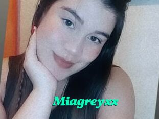 Miagreyxx