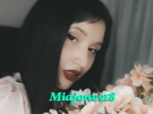 Miajones18