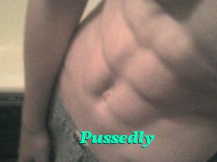 Pussedly
